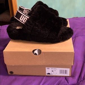 UGG fluff yeah slides. Black. Size 6.